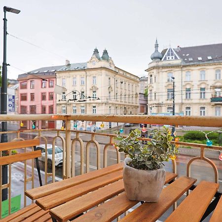 Апартаменти Charming Old Town Family Retreat Братислава Екстер'єр фото